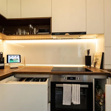 The Hidden Dream- Smarthouse